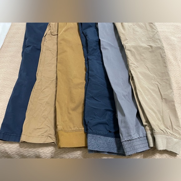 Six pairs of size 12 Cat & Jack boy pants - Picture 3 of 3